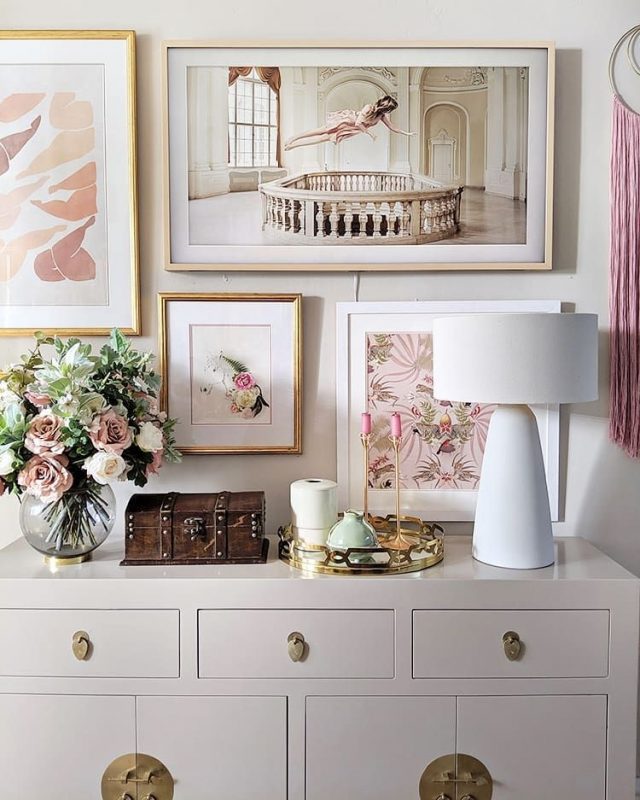 11 Stunning Glam Entryways With Luxe Style