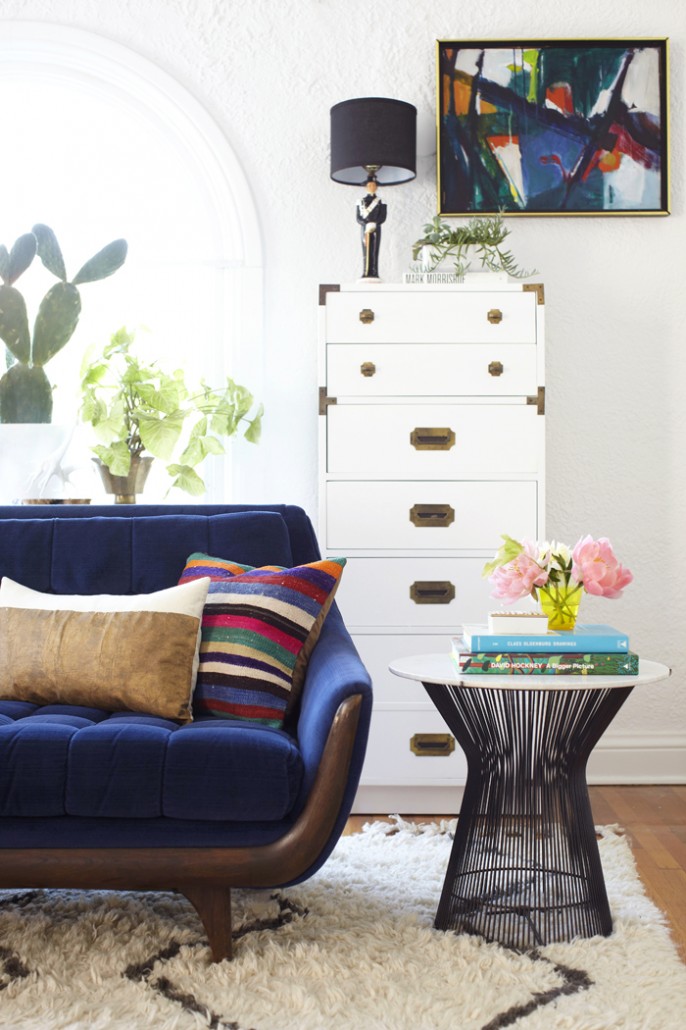 25 Stunning Blue Velvet Sofa Living Room Ideas