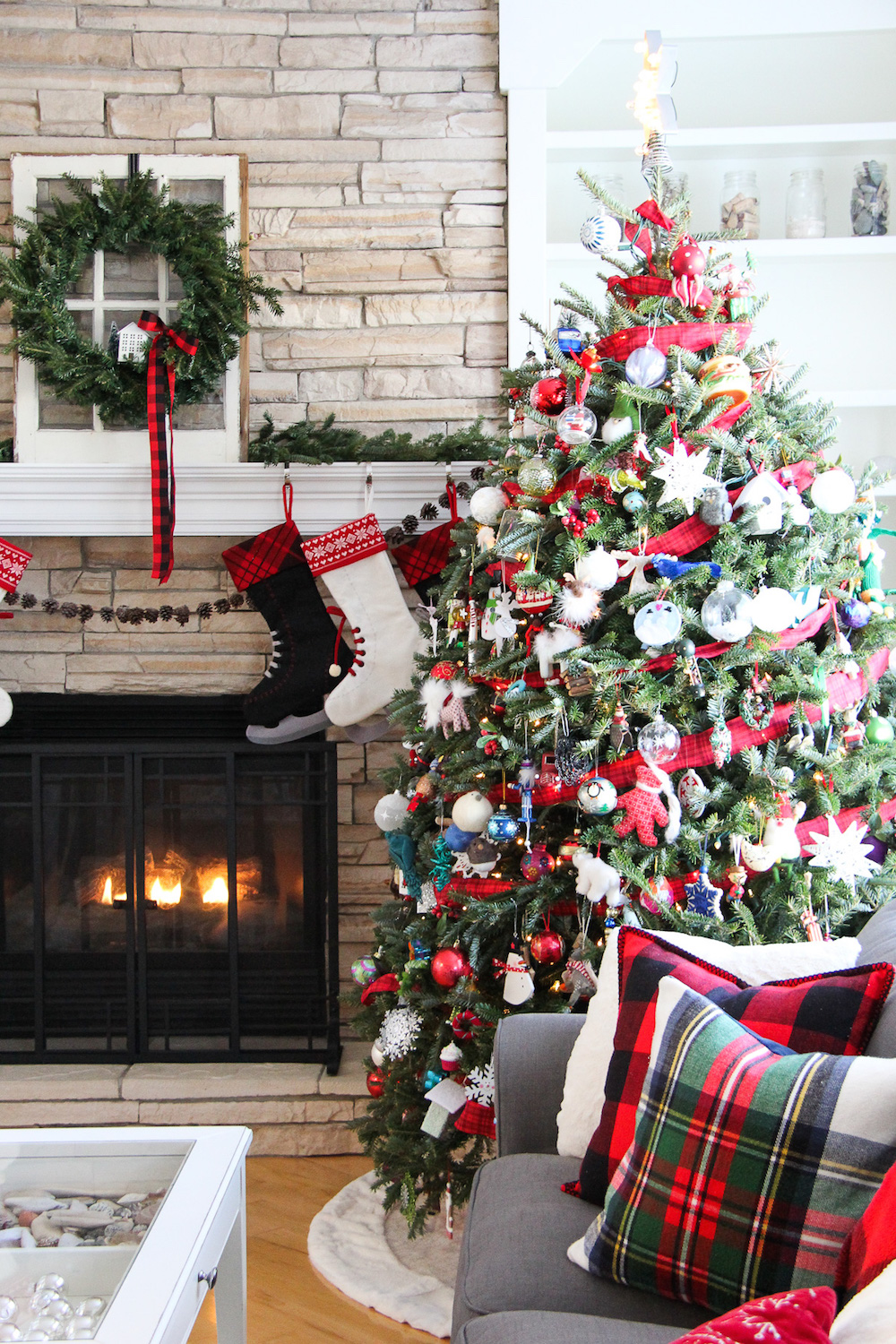 10 Incredible Christmas Home Tours To Inspire You!