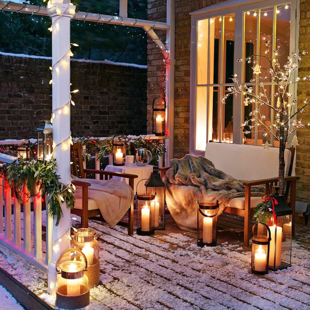 Cozy Christmas Front Porch