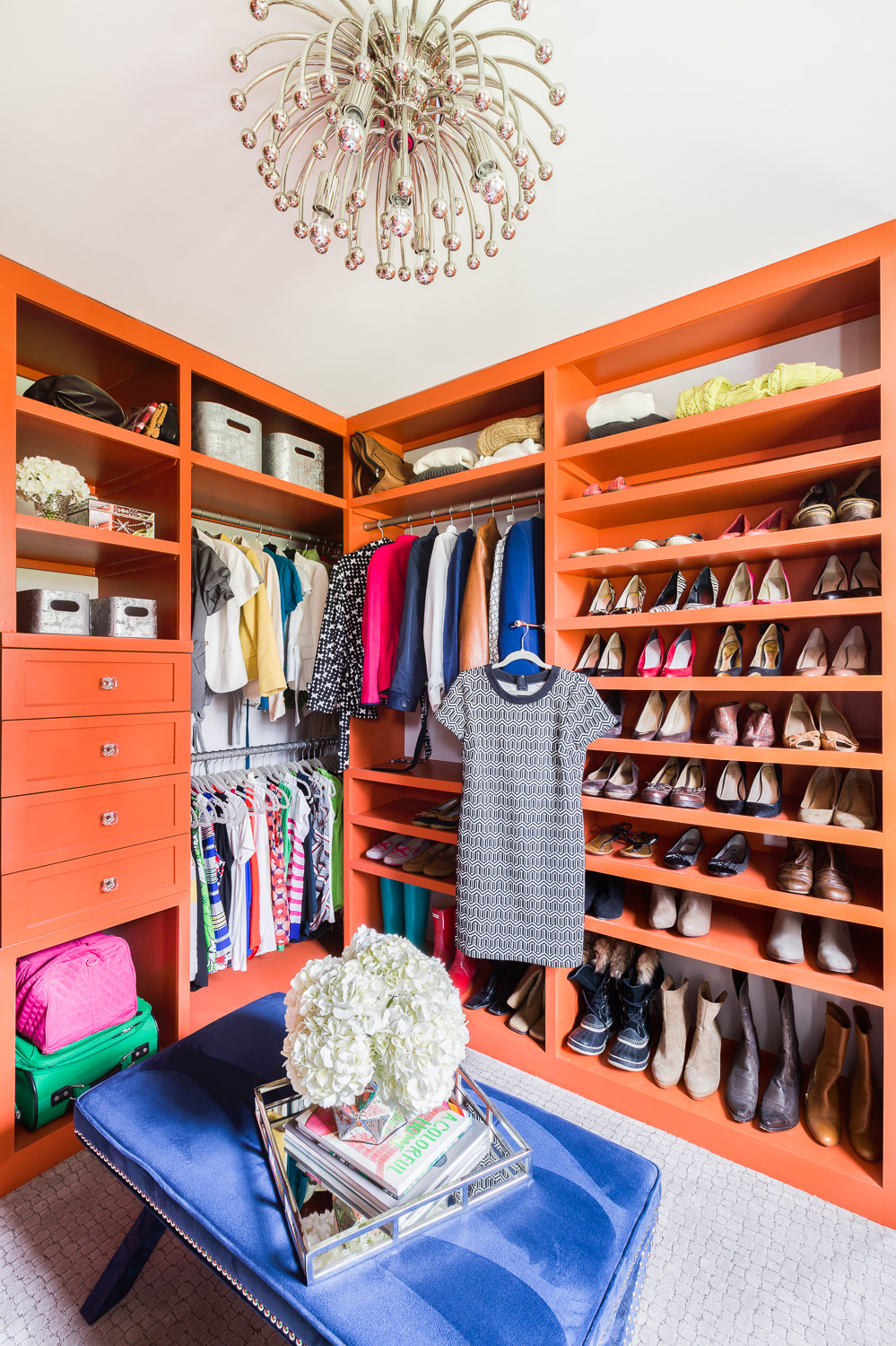 Closet Emily Lister Interiors / Photo by Alyssa Rosenheck