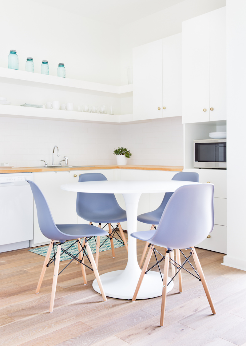 Claire Zinnecker Dining room with pastel purple chairs