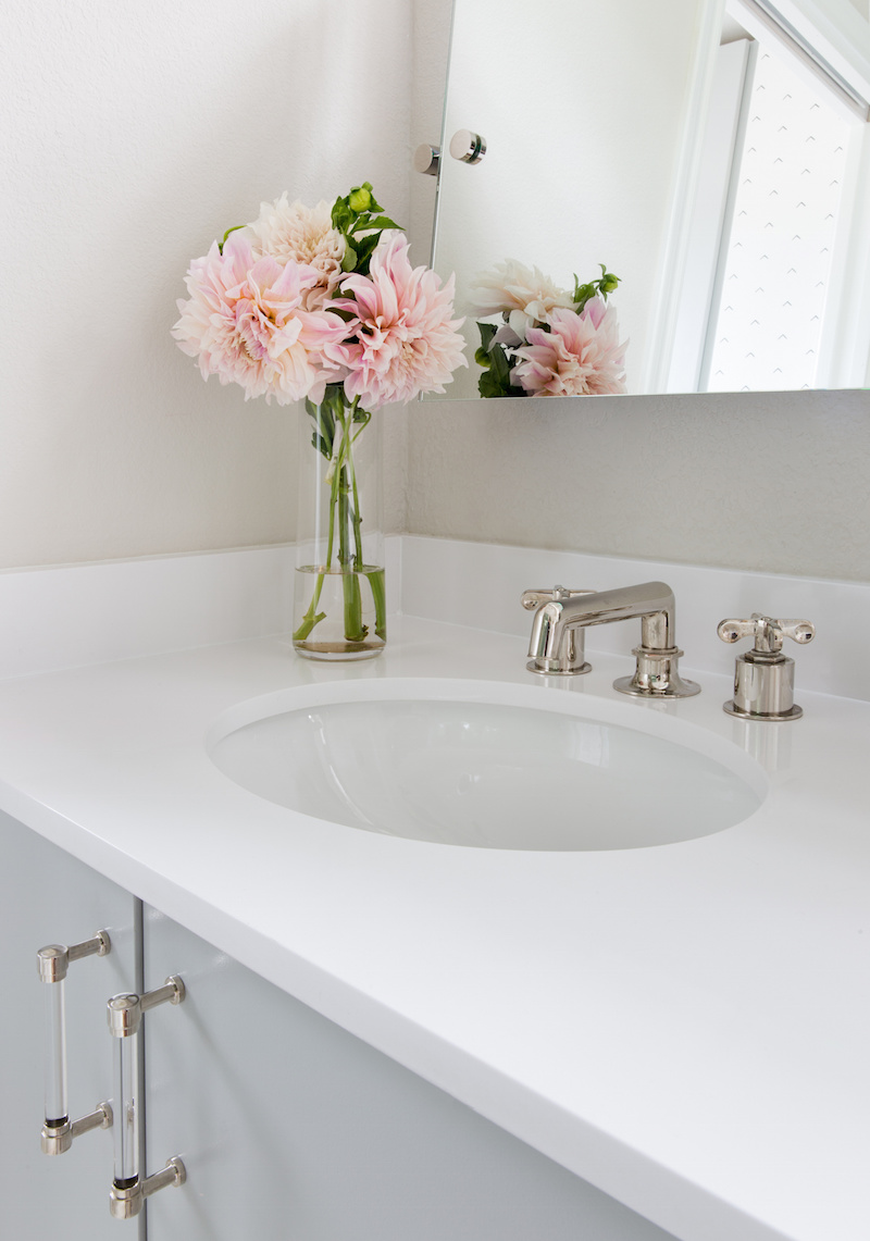 Claire Zinnecker White and blue Bathrooms with Pink Flowers