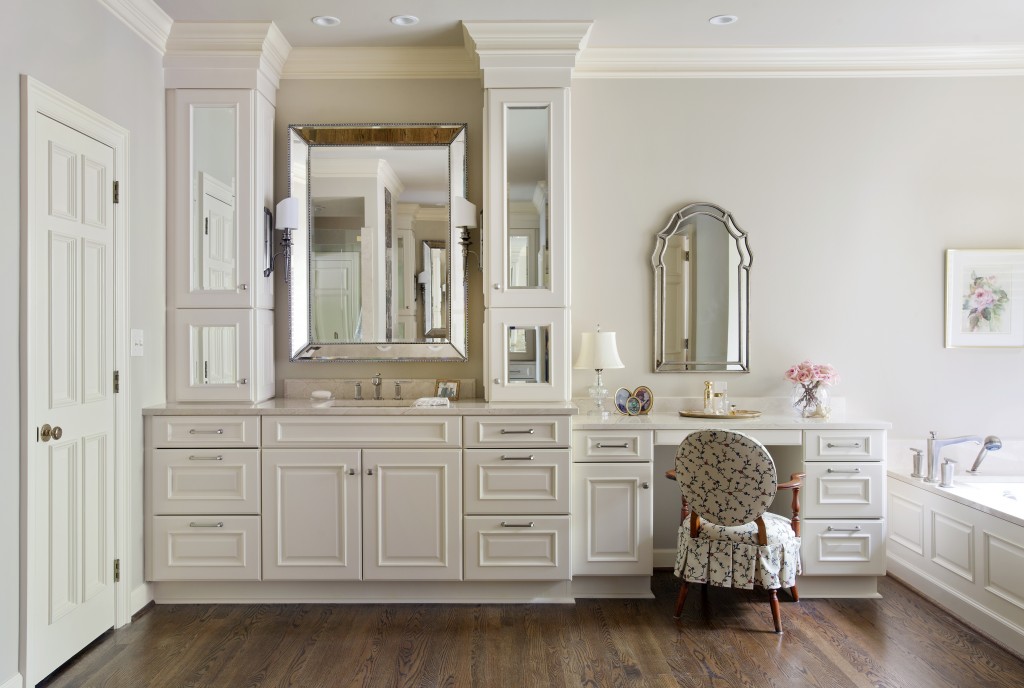 Classically Glamorous Bathroom