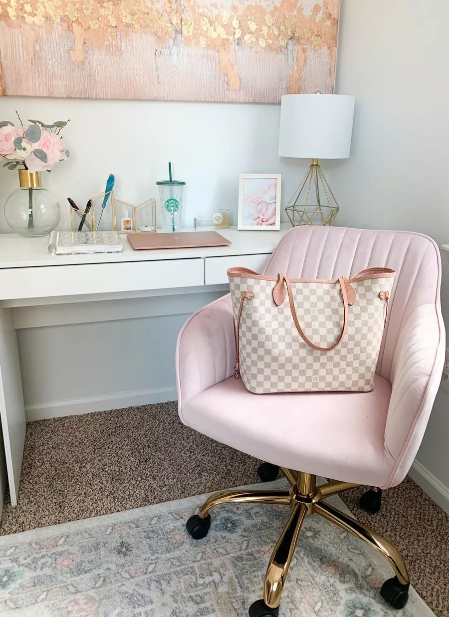 Pink and Gold Home Office Decor Ideas serenaajoyce