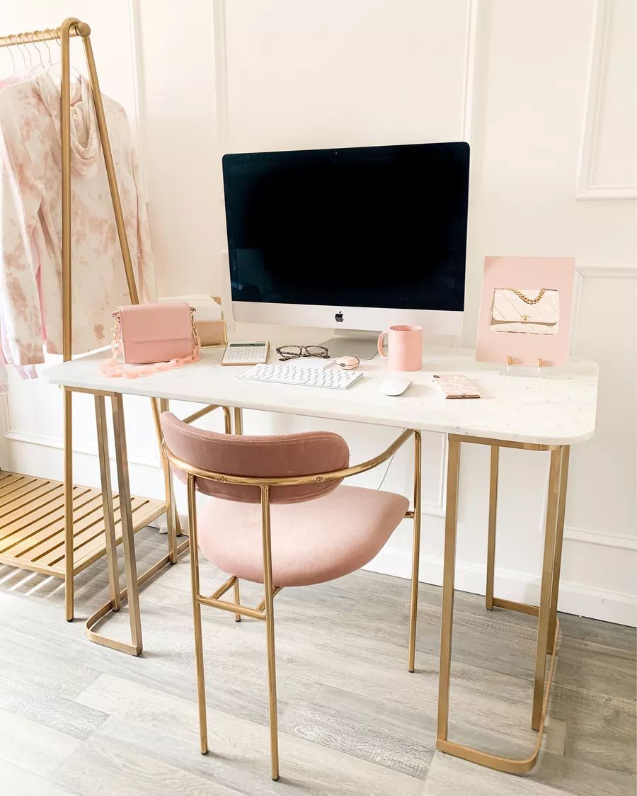 Pink and Gold Home Office Decor Ideas teresalaucar