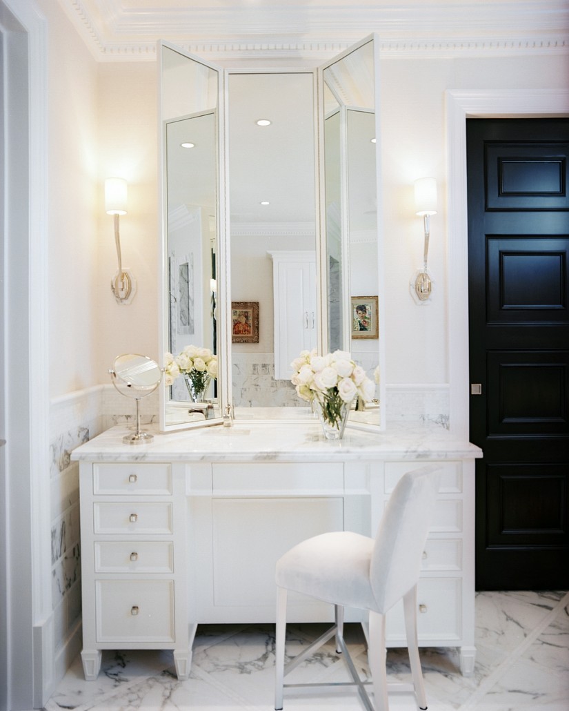 12 Glamorous White & Mirrored Bedroom Vanities & Makeup Tables