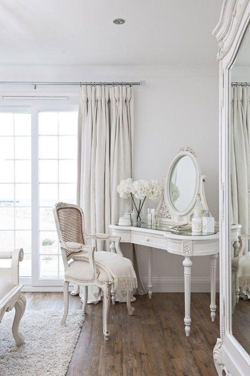 White antique-style vanity station