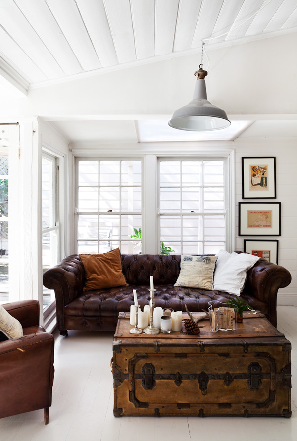 10 Beautiful Brown Leather Sofas, Chocolate Brown Leather Sofa Decorating Ideas