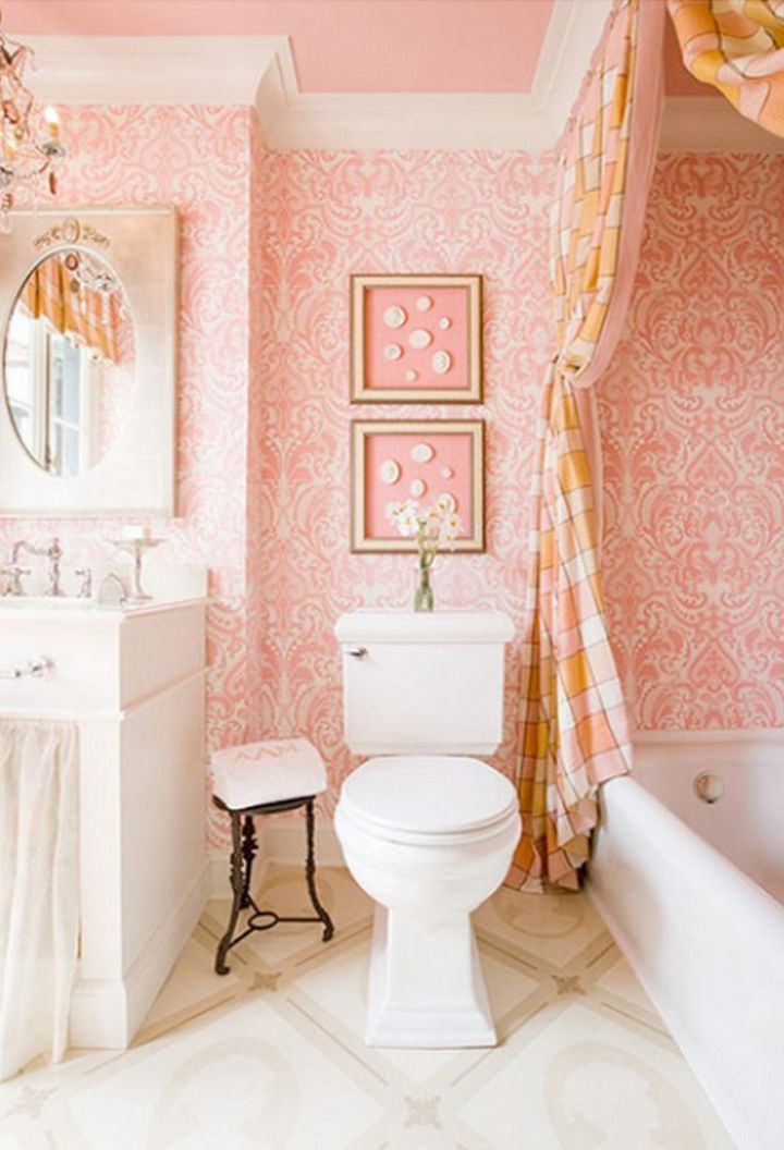 Pink patterned wallpaper in bathroom