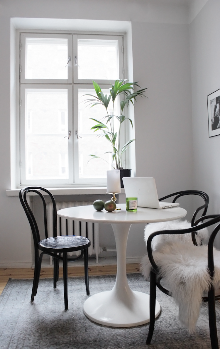 Bentwood Thonet chairs via seesbysanni