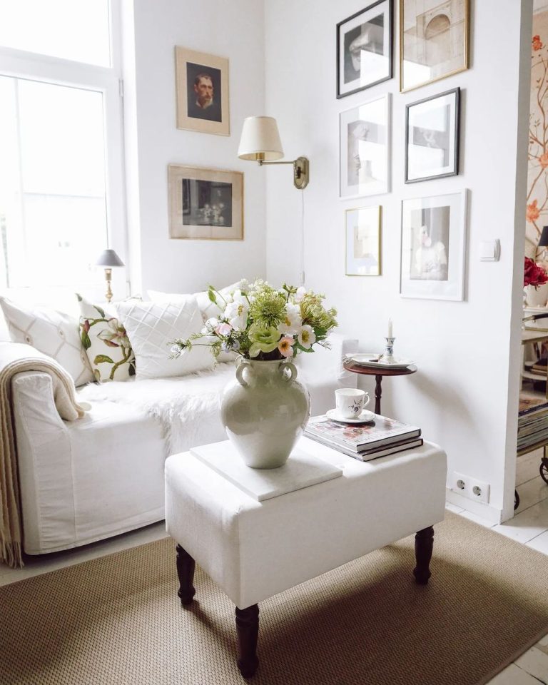 Picture of 8 Creative Small Living Room Ideas