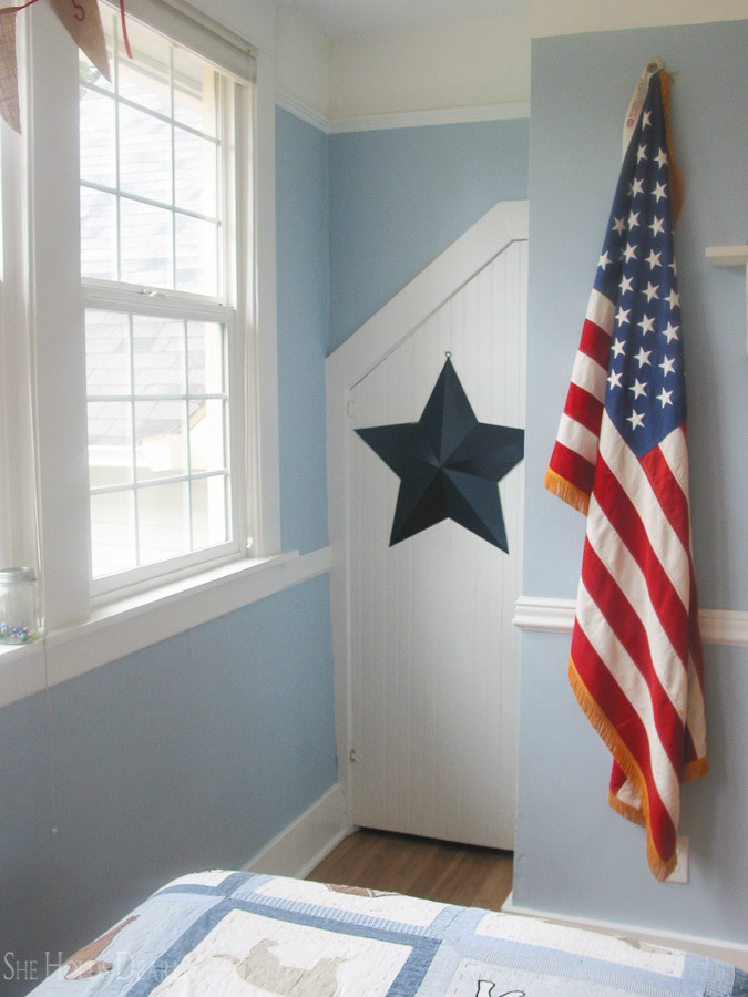 Hanging American flag via She Holds Dearly