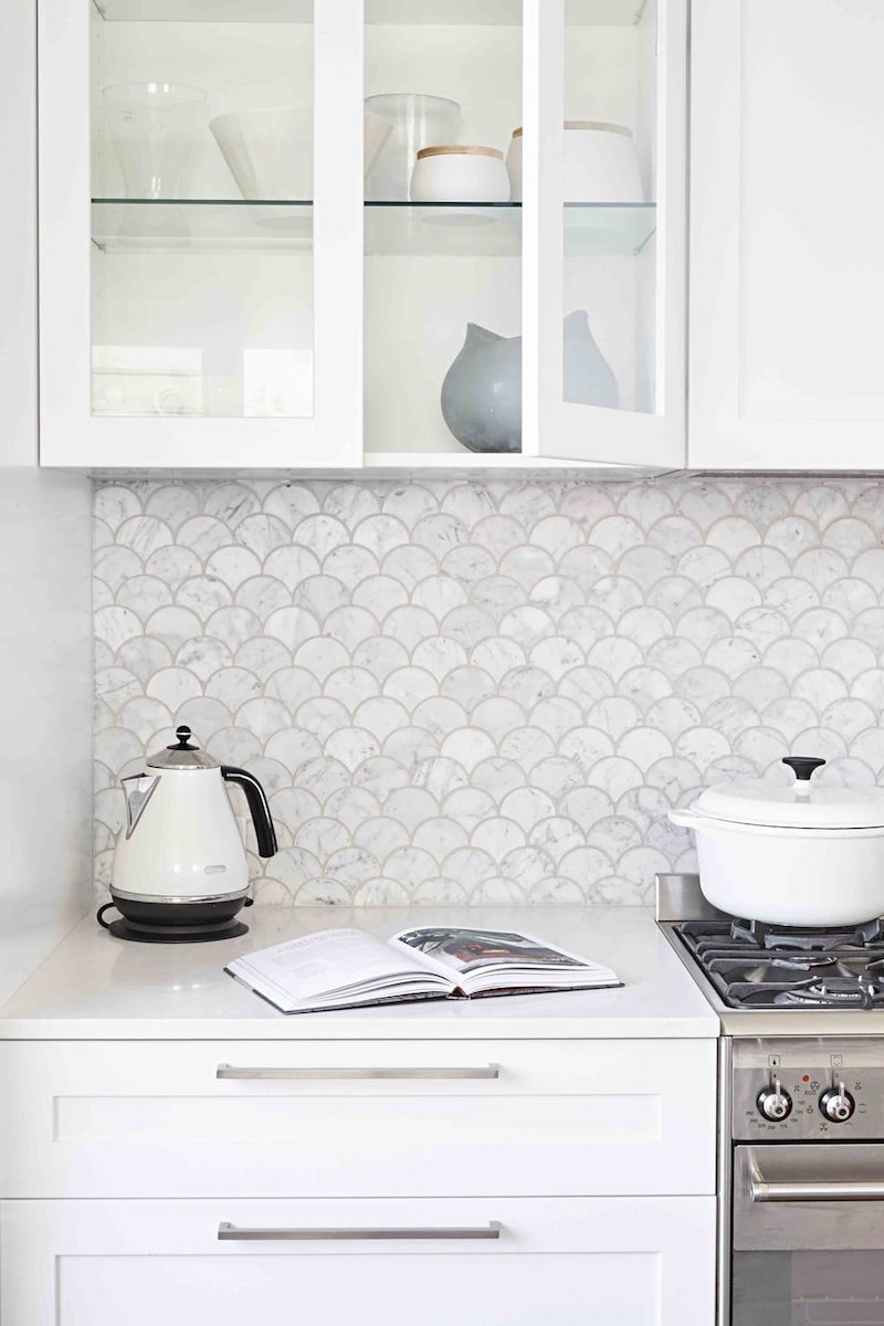 White Fishscale marble backsplash kitchen via Sally Rhys-Jones