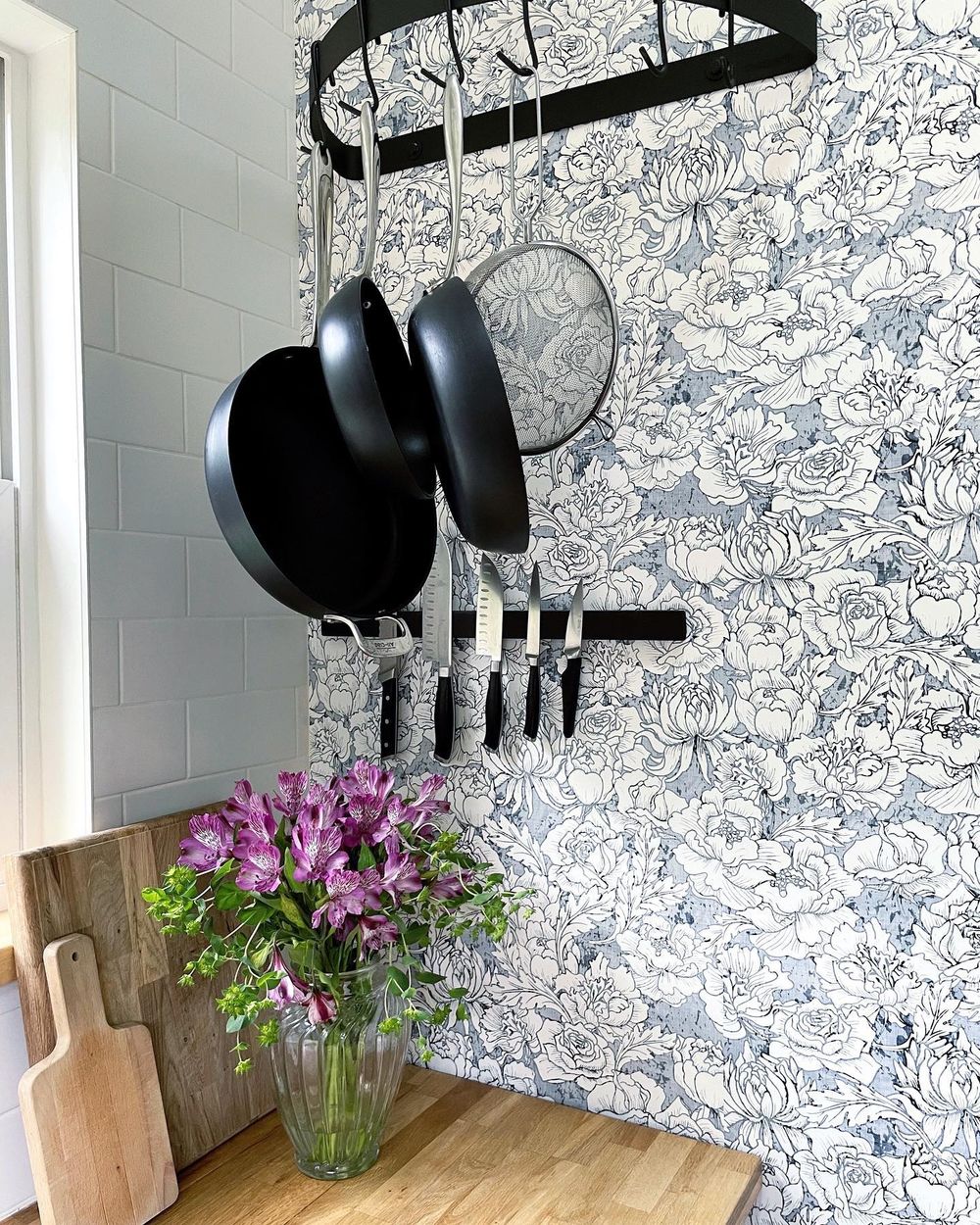 Blue floral kitchen wallpaper unearthedinteriors