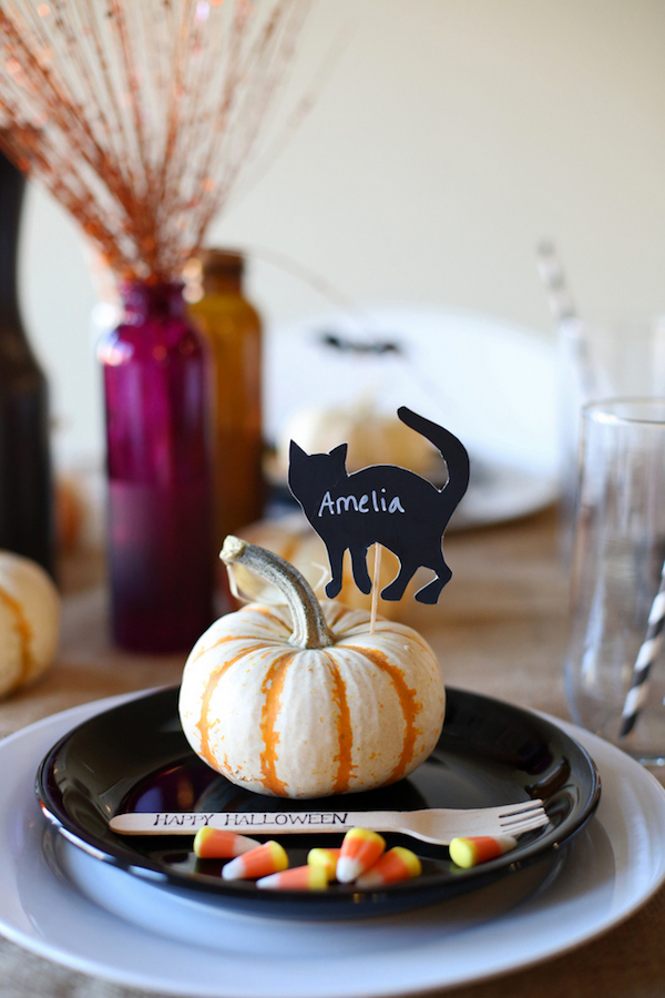 DIY Halloween Tablescape And Place Settings