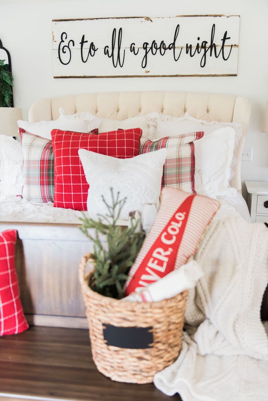 Christmas Bedroom Decor with plaid throw pillows via lizmarieblog