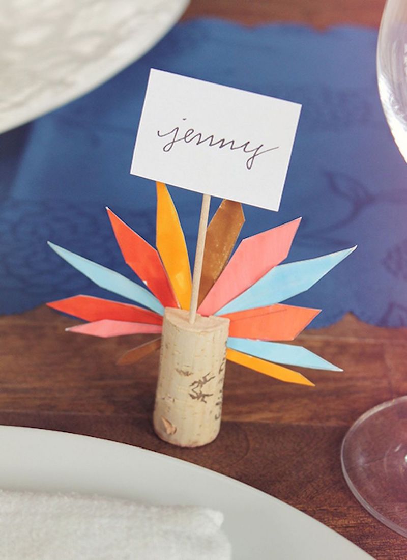 DIY Turkey Feather Thanksgiving Place Cards via Almost Makes Perfect