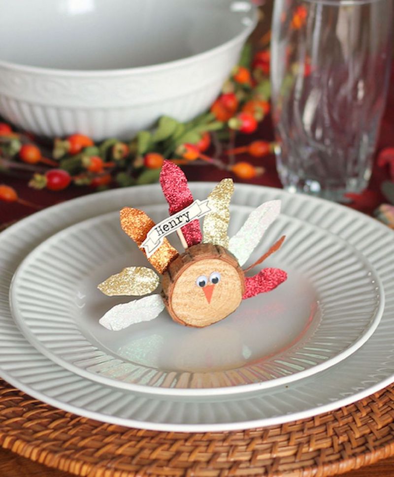 DIY Wood Slice Turkey Place Card For Thanksgiving Via The Craft Patch