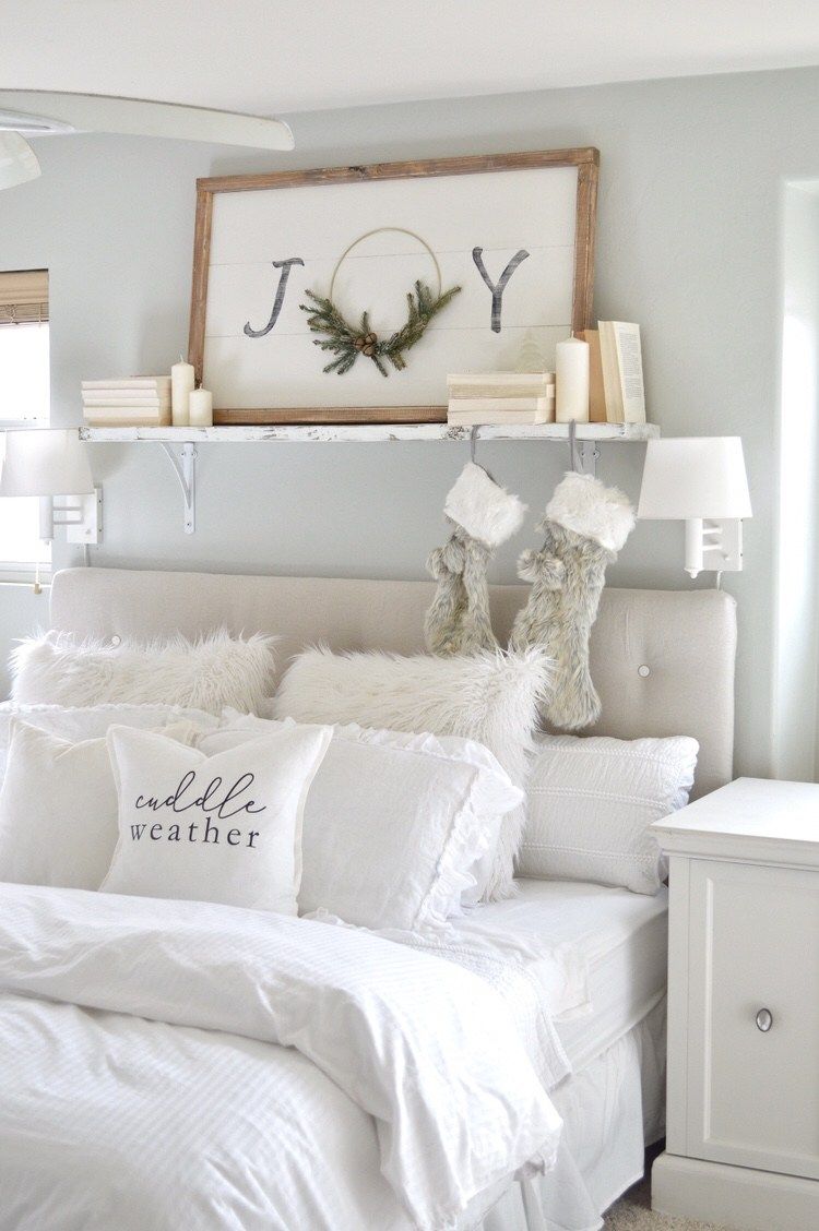 White Christmas Bedroom Decor via myvintageporch