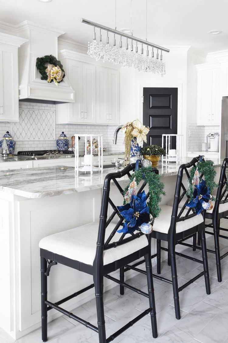 https://curatedinterior.com/wp-content/uploads/2018/12/Blue-Christmas-Kitchen-Island-Decor-via-@monicawantsit.jpg