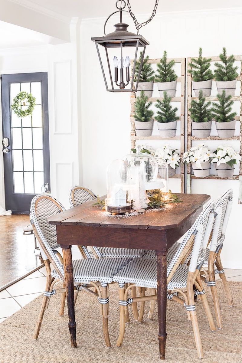 Delicious dining room décor from Rochester Furniture