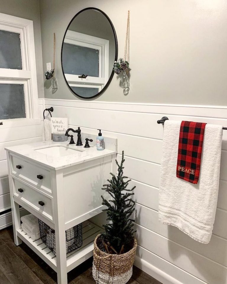 Christmas Bathroom Decoration 