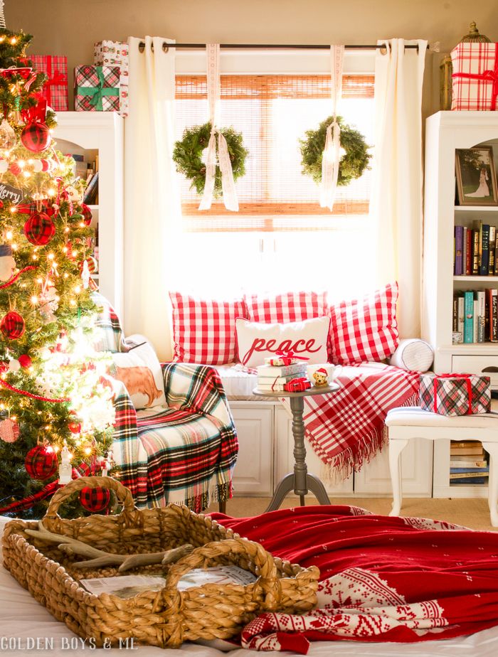 Cozy Christmas Window seat nook via goldenboysandme