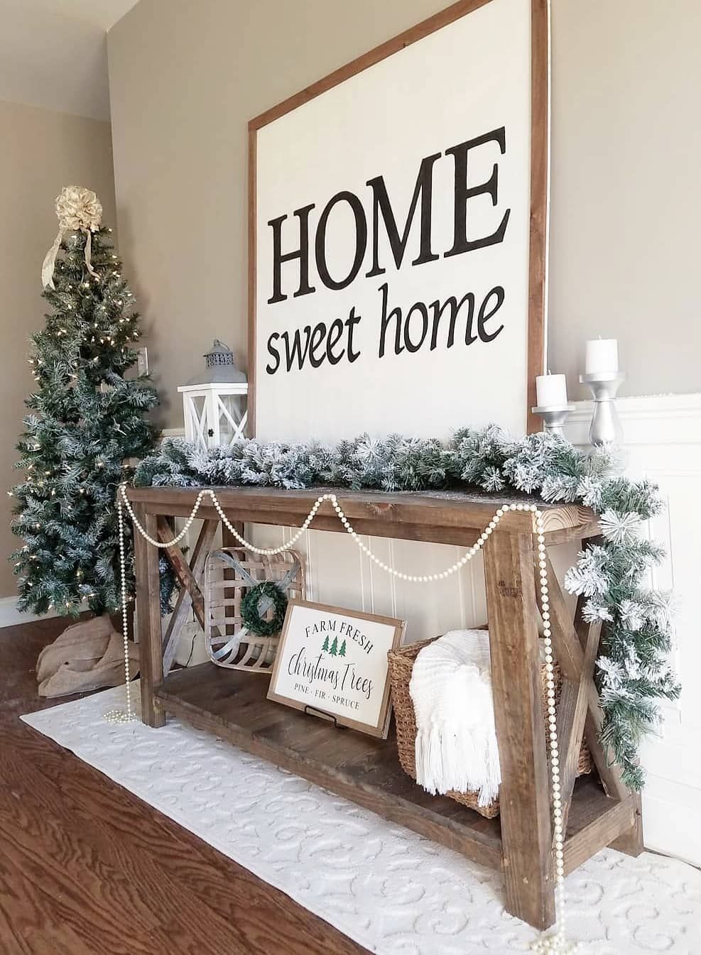 19 Amazing Christmas Entryway Ideas (Farmhouse Style & More!)