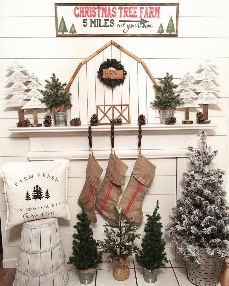 23 Christmas Fireplace Mantel Decor Ideas