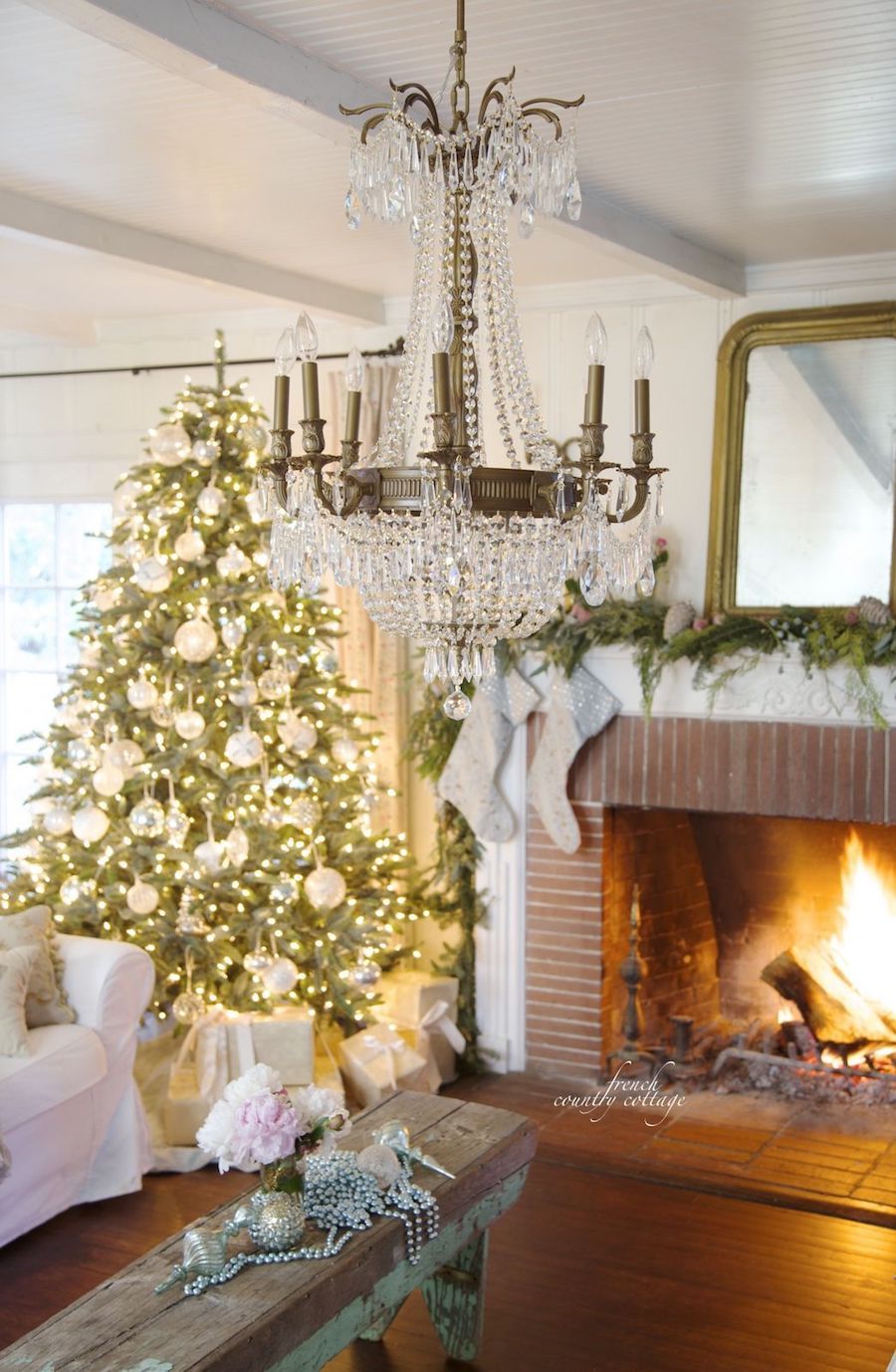 19 French Country Christmas Decor Ideas