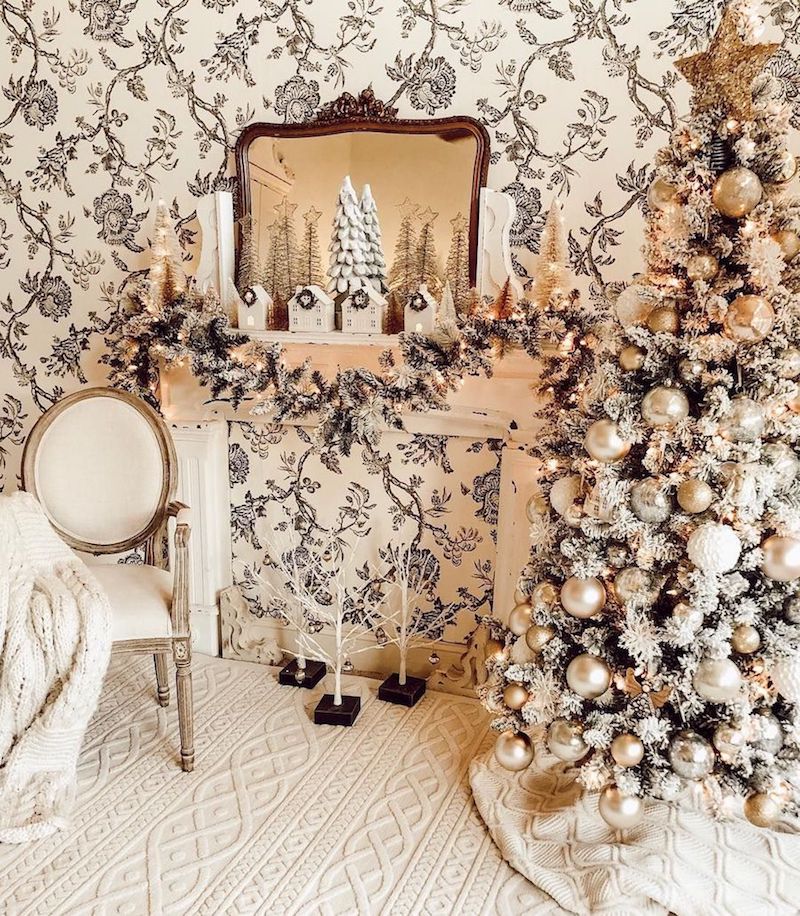 French Vintage Christmas Mantel via @blessedonbluefinch