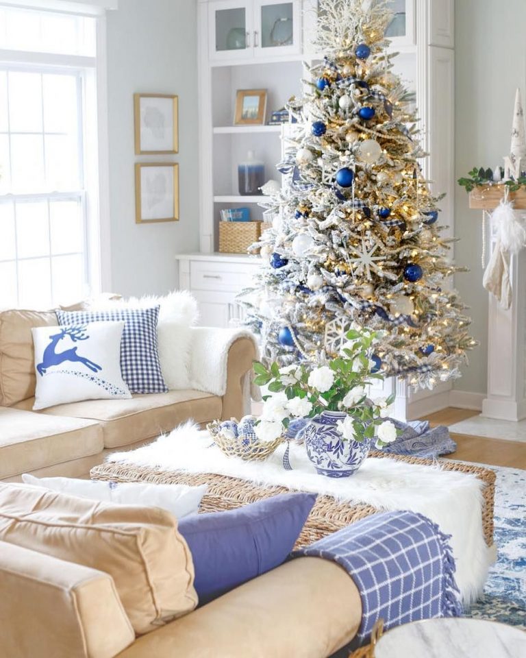 17 Coastal Christmas Decor Ideas