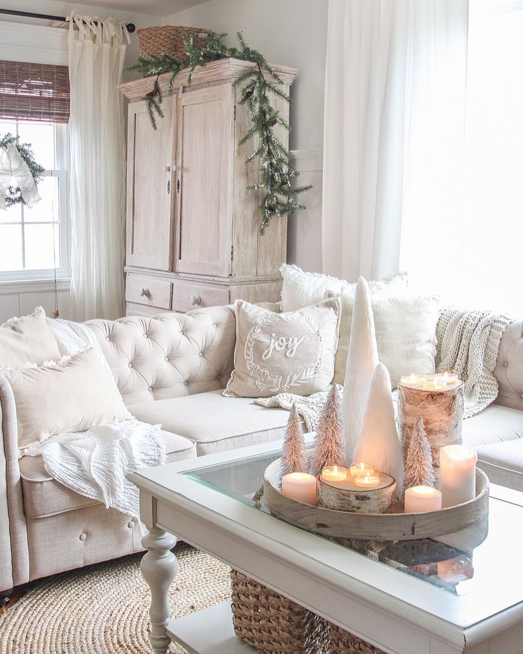 Neutral Farmhouse Christmas Living Room via @lizlovegrowswild