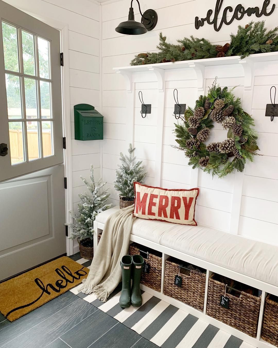 Pinecone Wreath Christmas Entryway via @dreamingofhomemaking #ChristmasDecor #ChristmasHome