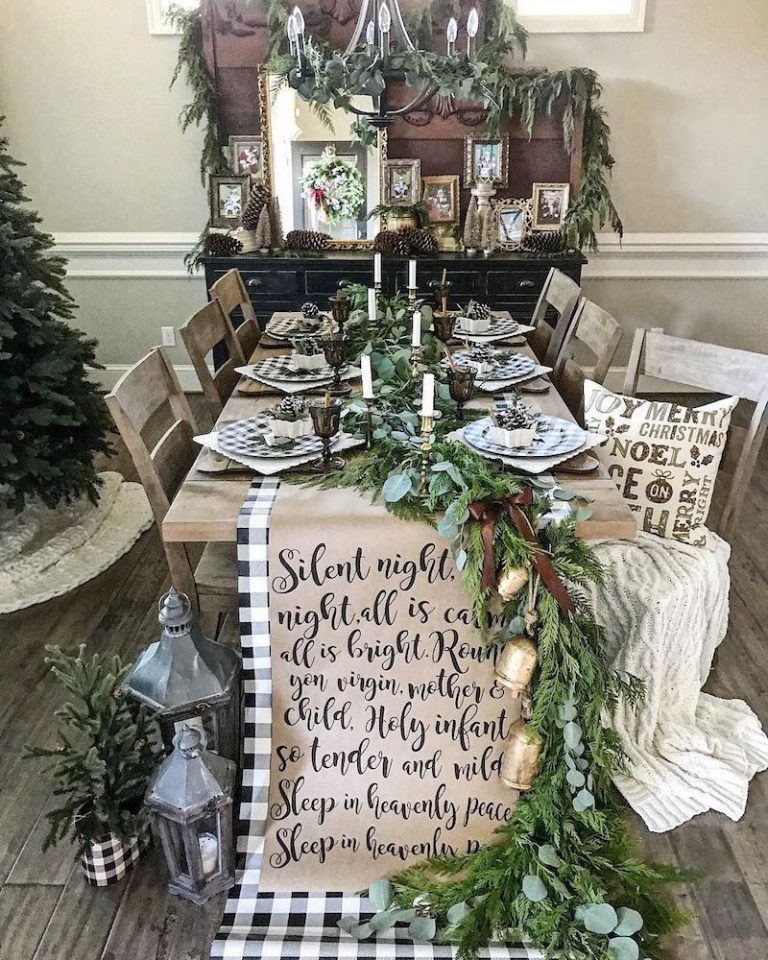 21 Festive Christmas Tablescape Decor Ideas