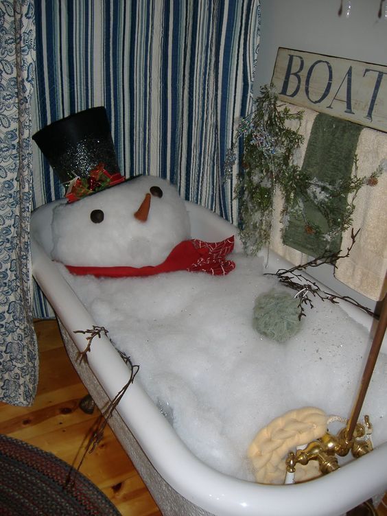 Snowman in the Bathtub – Funny Holiday Decor Ideas!! #ChristmasDecor #ChristmasBathroom