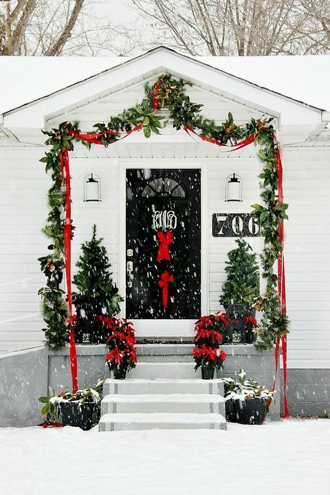 Snowy Christmas Porch Decor via thistlewoodfarms