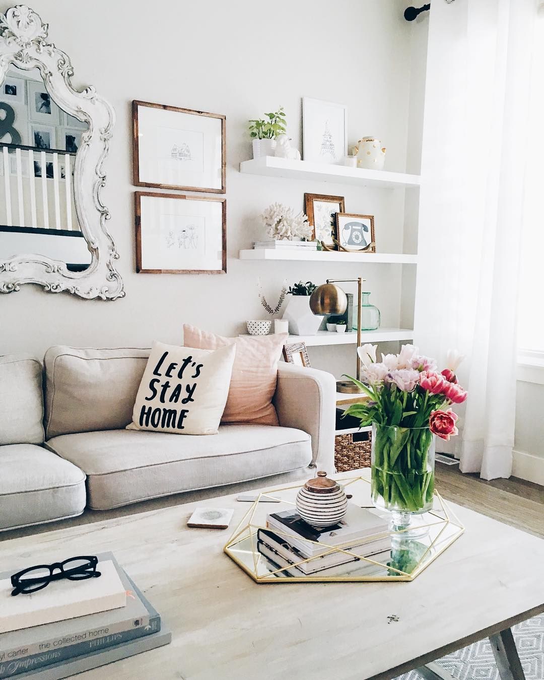 Casual Living Room Design via @ohmydearblog