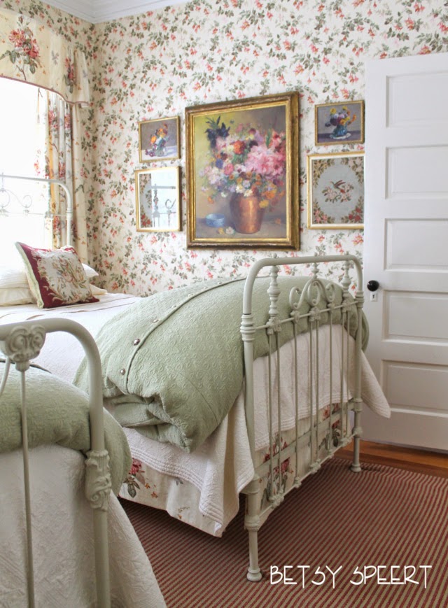 Country Bedroom Iron Bed Frame via betsyspeert.blogspot.com