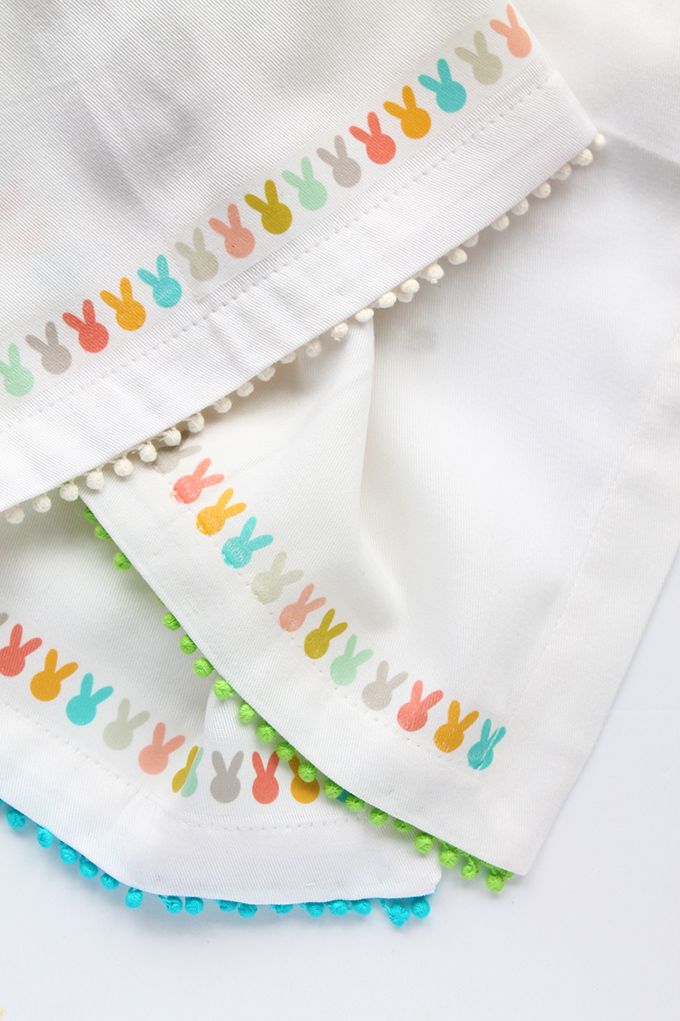 DIY Easter Bunny Napkins Craft via squirrellyminds