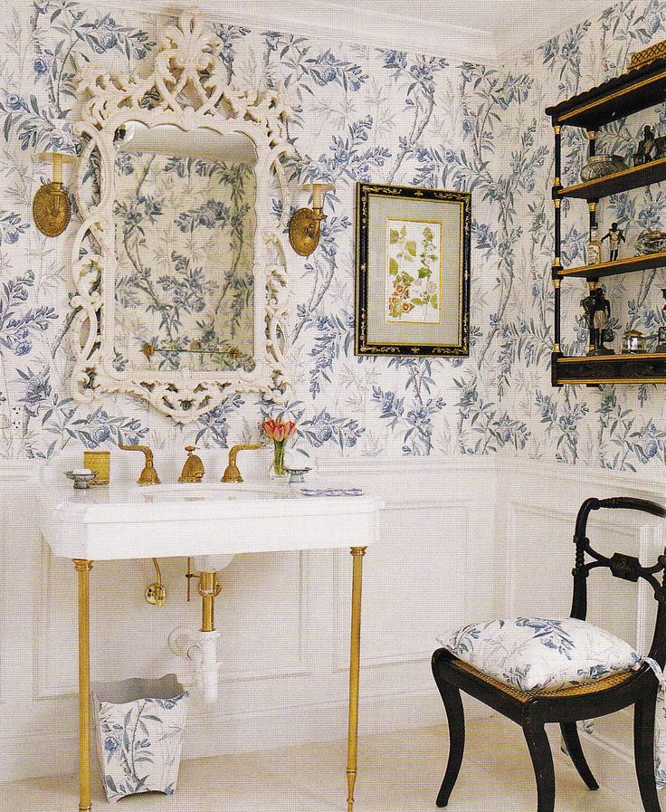 Floral Country Wallpaper in Country Bathroom via Veranda Mag