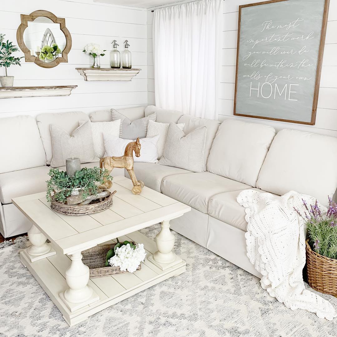 12 Perfect Farmhouse Sofas For All Budgets, Farmhouse Living Room With Leather Sectional Sofa