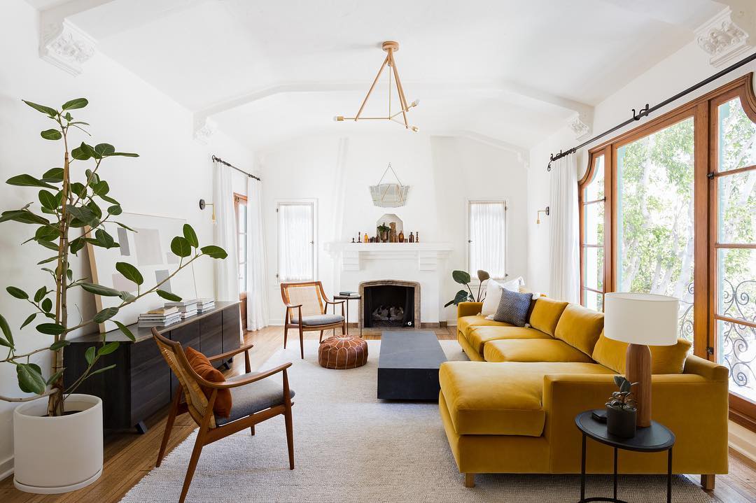 Mustard yellow sofa via @amybartlam