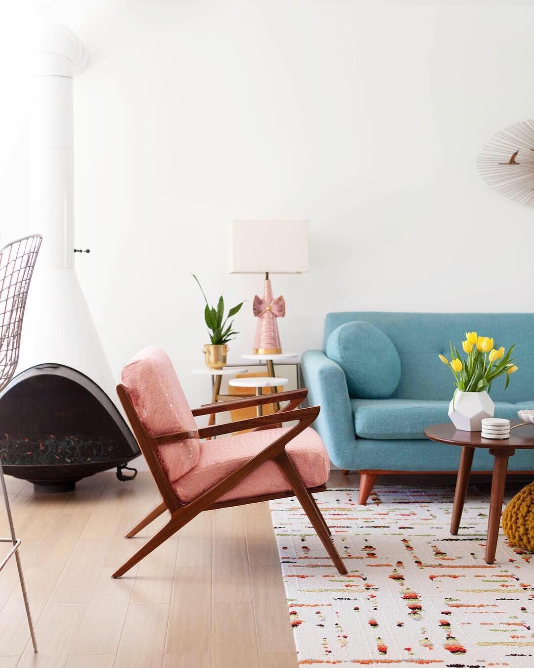 Pops of color in mid-century modern decor via @melodrama