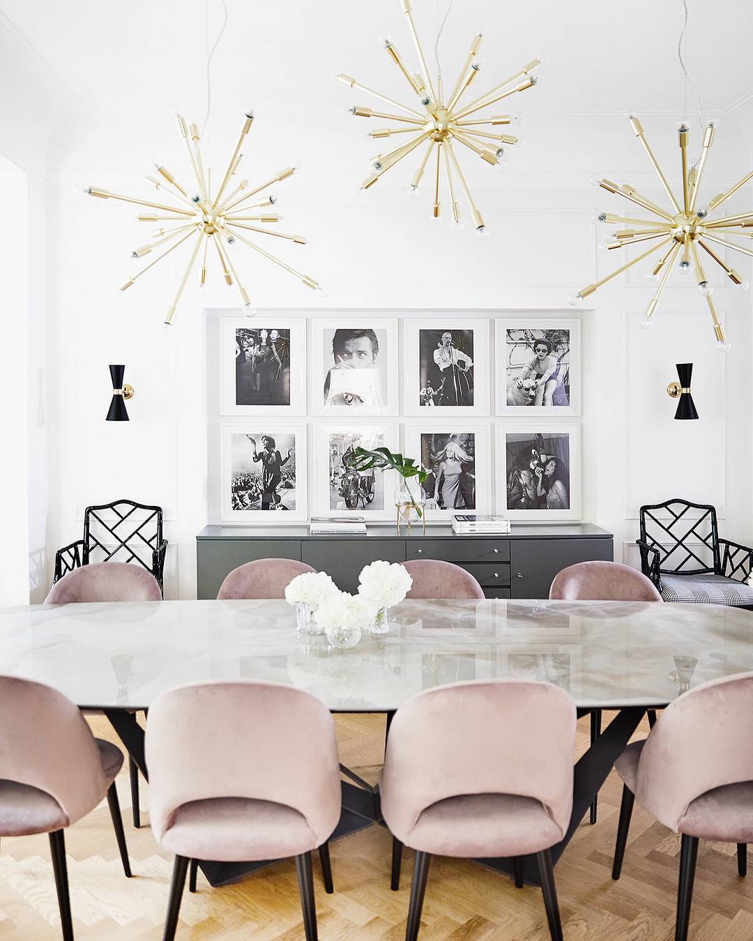 Pink Velvet dining chairs and starburst chandelier via @delia_westwing