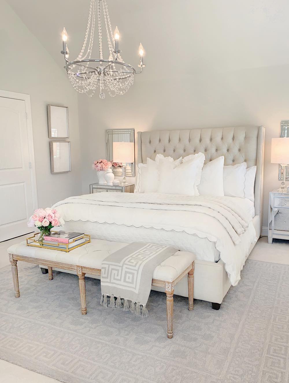 Neutral tufted headboard in bedroom via @thedecordiet