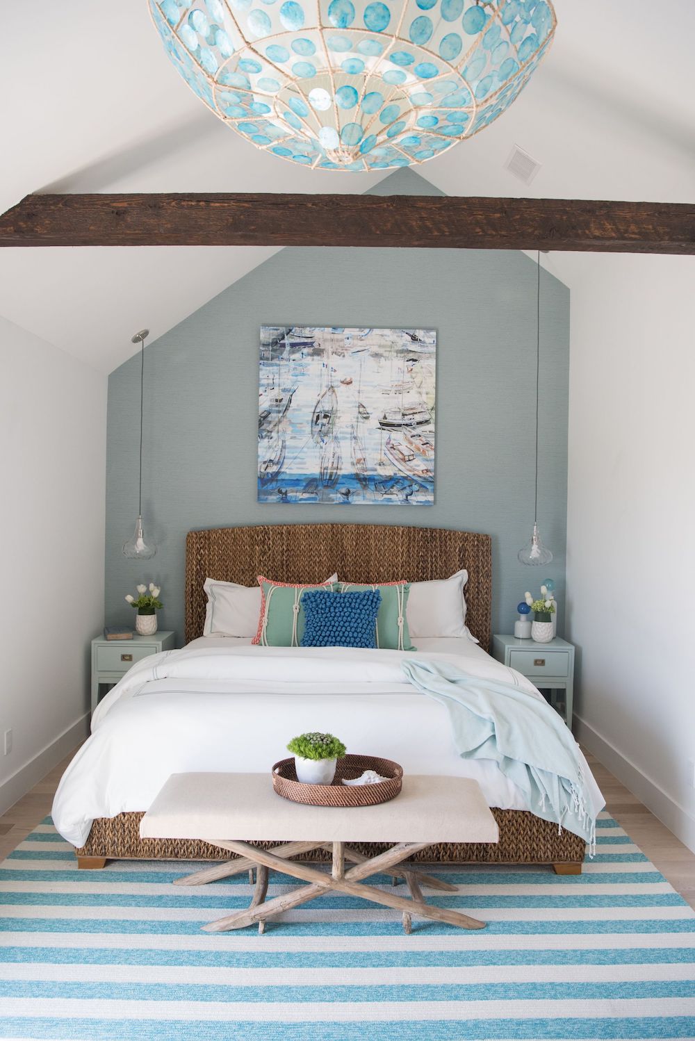 27 Dreamy Coastal Bedroom Decor Ideas