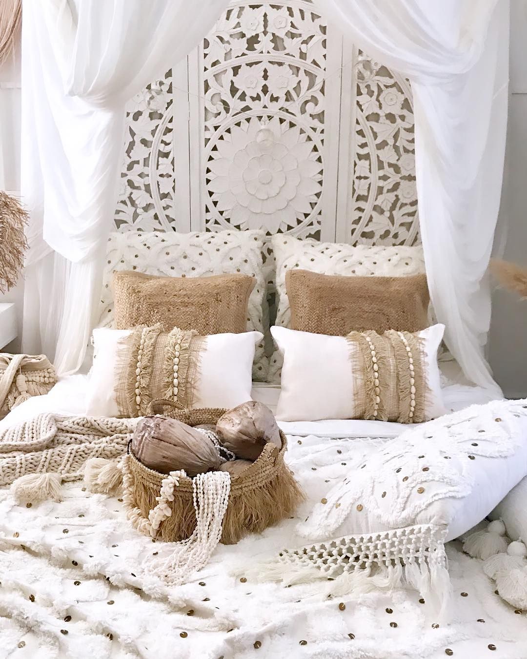 simple bohemian bedrooms