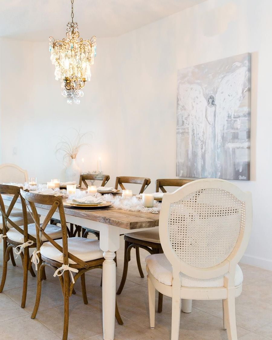 Crossback Dining Chairs in French Country Dining Room via @shabbyfufu